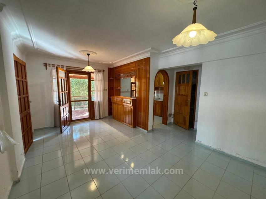 4+1 Villa On A Corner Plot For Sale In Menderes Orta Neighborhood, 500M From The Sea