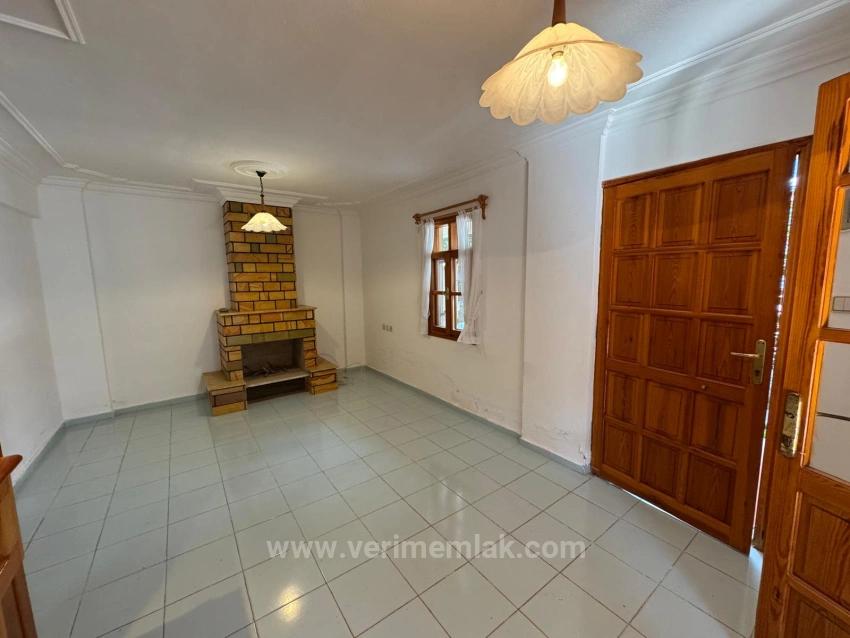 4+1 Villa On A Corner Plot For Sale In Menderes Orta Neighborhood, 500M From The Sea