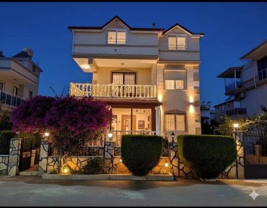 100M To The Sea In Ürkmez, Single Detached, First Class Quality, Ultra Luxury 4+2 Villa For Sale