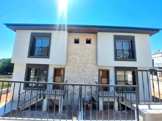 Corner Plot Modern Villa For Sale In Payamlı, Seferihisar | 2+1 Villa With Occupancy Permit.