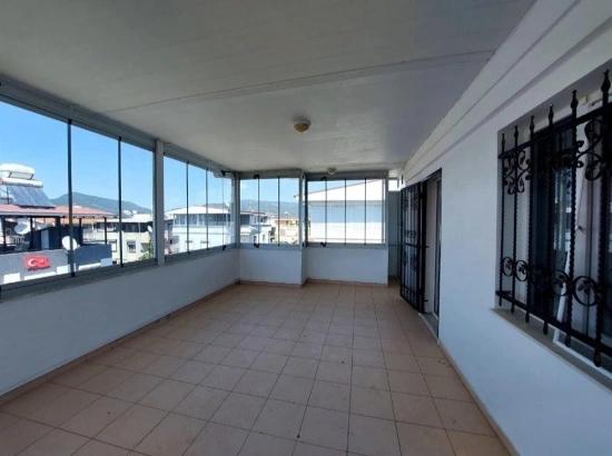 4+1 Corner Villa For Sale In Seferihisar Cumhuriyet, 500m From The Sea.