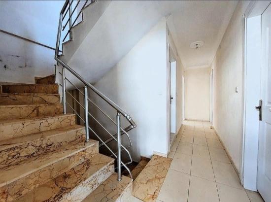 4+1 Corner Villa For Sale In Seferihisar Cumhuriyet, 500m From The Sea.