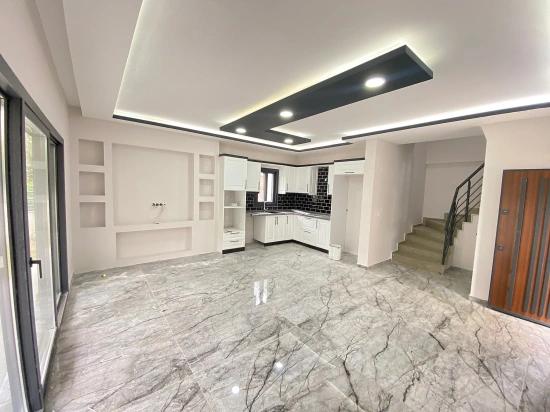 Luxury 6+1 Villa In Özdere Orta Mahalle, 400m From The Sea, In The Town Center.