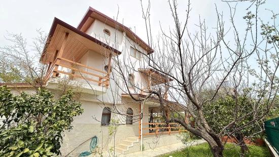 Luxury 4+1 Villa For Sale In Seferihisar, Cumhuriyet Mahallesi, Meltem Tur Sitesi