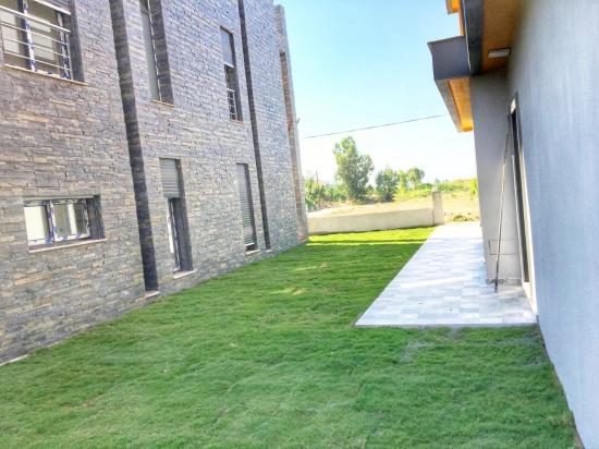 3+1 Villa For Sale With A Single Detached Pool On The Seaside In Ürkmez