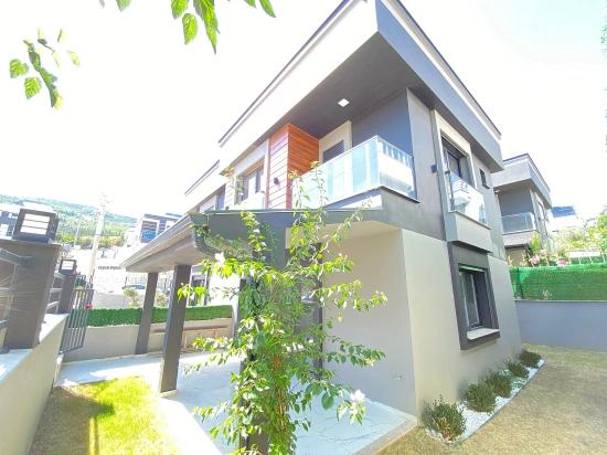 Luxury Corner 3+1 Villa For Sale With Full Sea View In Seferihisar Atatürk Neighborhood!