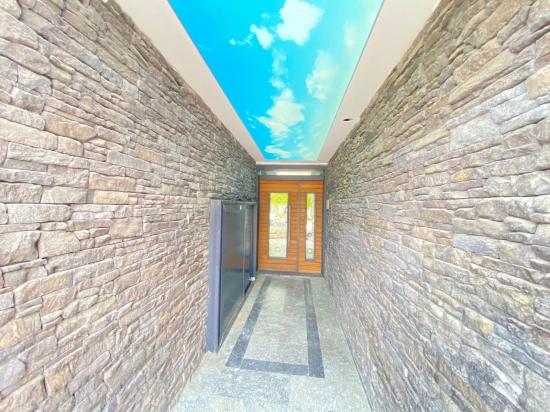 Spacious And Modern 2+1 Apartment For Rent With Elevator In Seferihisar Mersin Area