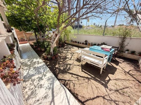 315M² Detached 3+1 Villa With Fruit Garden, 650M From The Sea In Doğanbey