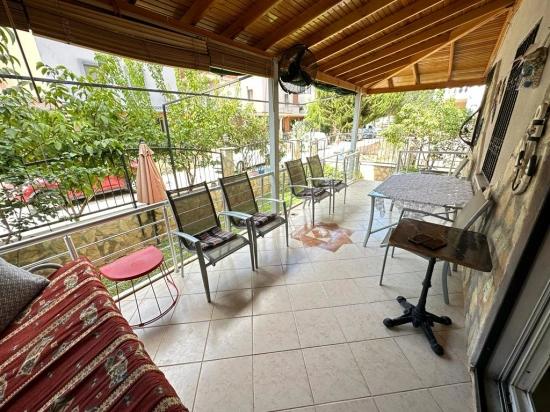 Luxury 4+1 Detached Villa In Seferihisar Bengiler, 100m From The Sea, Completely Renovated