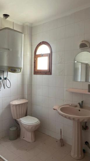 Luxury 3+1 Villa With Pool & Security In A Seafront Complex In Seferihisar Cumhuriyet
