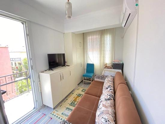 2+1 Apartment For Sale In Seferihisar Bengiler, 300m From The Sea, No Additional Renovation Needed.