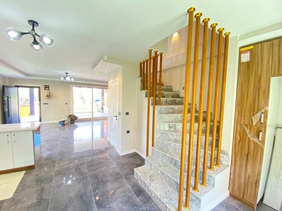 Modern Architecture In Seferihisar Cumhuriyet: 3+1 Villa With Stone Workmanship And Garden For Sale!