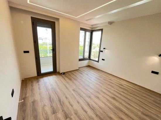 3+1 Villa With Garden, Nature And Sea View, 300 Meters From The Sea In Gümüldür