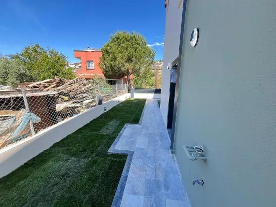 Luxury 3+1 Detached Villa With Spacious Garden, 400M From The Sea In Menderes Gümüldür
