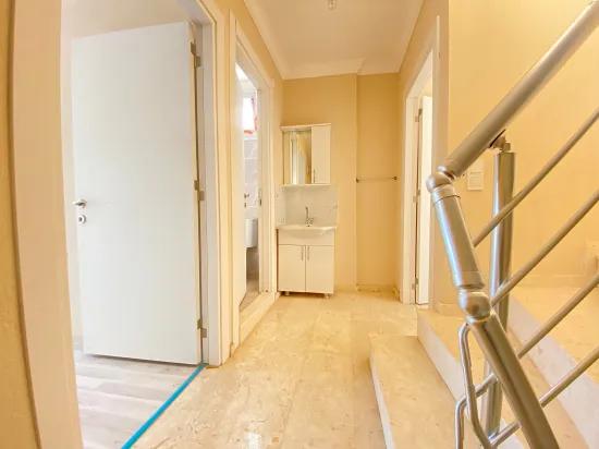 Seferihisar Payamlı Da Gardenous For Sale 2+1 Villa