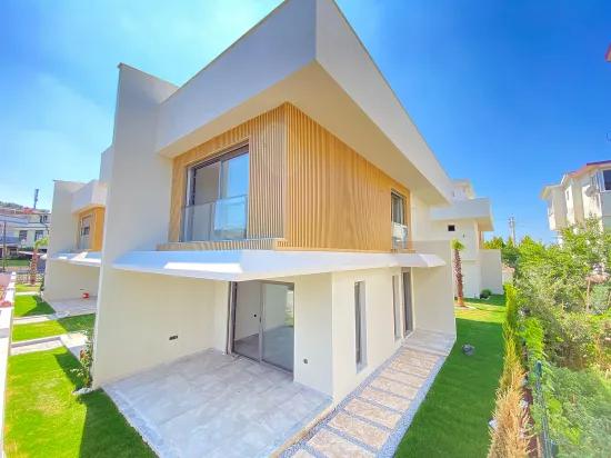 Seferihisar Mersin Area 350 M To The Sea, Pool And Floor-Heated Luxury Corner Villa