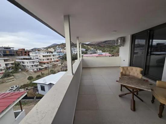 Seferihisar Ürkmez'de 600 m'ye yakın geniş bahçeli 3+1 summer holiday villa