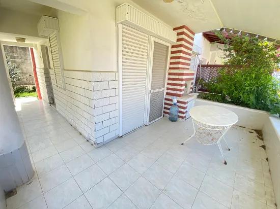 In Seferihisar Atatürk, 250m to the sea, a 2+1 opportunity villa with a full view and a large garden