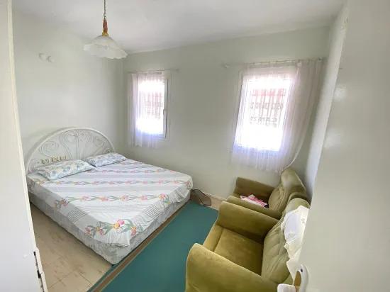 In Seferihisar Atatürk, 250m to the sea, a 2+1 opportunity villa with a full view and a large garden