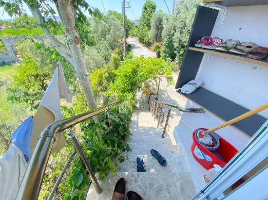 Seferihisar Mersin Area Neighbourhood 500m from the Sea for Sale 3+1 Flat