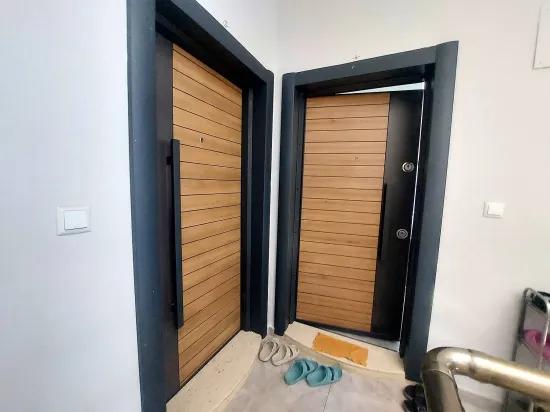 İzmir Seferihisar Ürkmez centre close for sale 1+1 flat