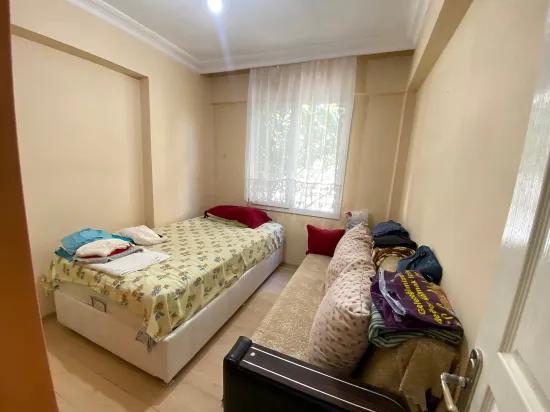 In the Ürkmezmersin Area of Seferihisar, 100 metres to the sea, spacious garden, for sale 2+1 flat!