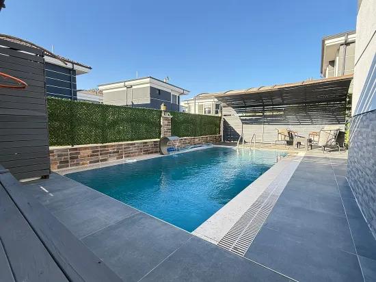 Detached pool, separate kitchen, spacious garden, 3+1 villa for sale In Doğanbey, Seferihisar