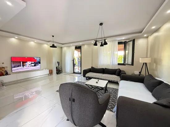 Detached pool, separate kitchen, spacious garden, 3+1 villa for sale In Doğanbey, Seferihisar