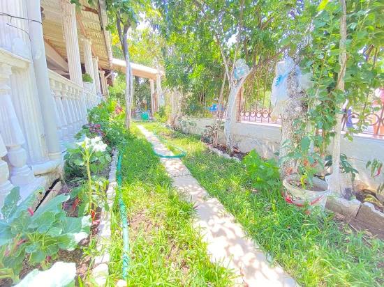 seferihisar Ürkmez In Benginler to the sea 400 metre, for sale 4+1 corner villa