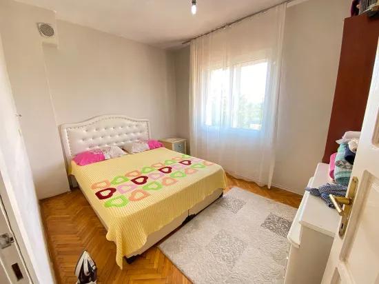 seferihisar Ürkmez In Benginler to the sea 400 metre, for sale 4+1 corner villa