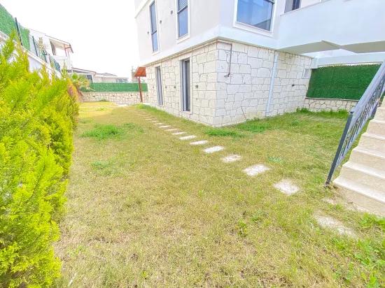 Seferihisar In Akarca, Pool, large Garden, Residence Permit, For Sale 4+1 Villa