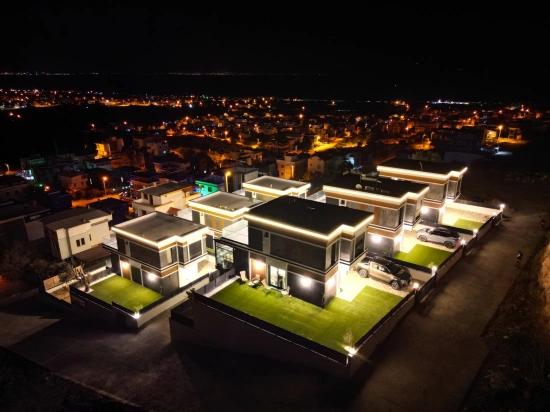 Ultra Luxury 3+1 Unique Triplex Mansion With Full Sea View In Doğanbey