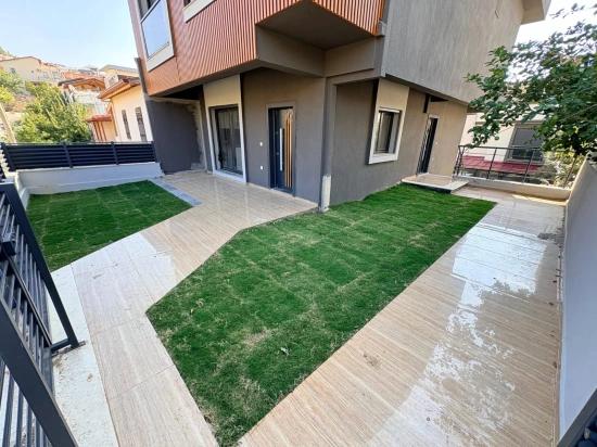 Villa With Large Garden And Sea View In Özdere Çukuralaltı Center