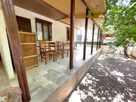 Affordable 2+1 Apartment For Sale In Seferihisar Ürkmez, 50 Meters From The Beach