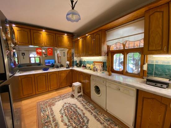 7+1 Corner Villa For Sale In Seferihisar Cumhuriyet, 400m From The Sea!