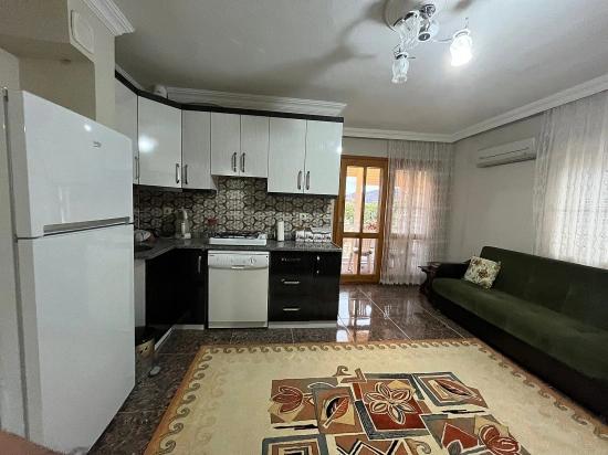 Furnished 2+1 Apartment With Garden In Seferihisar Payamlı