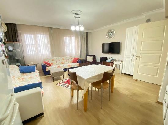 2+1 Apartment For Sale In Seferihisar Ürkmez Center, 200m From The Beach, No Expenses