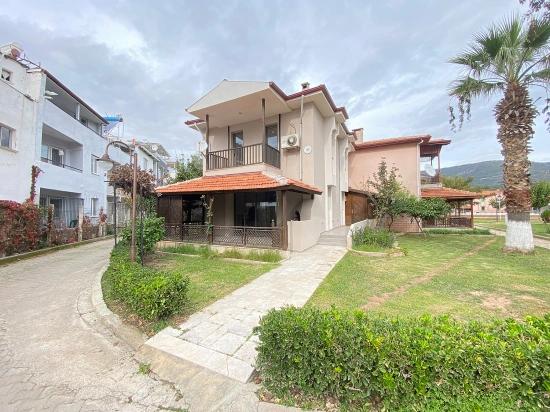 3+1 Villa For Sale In Ürkmez With Outdoor Olympic Pool And Garden, 100M From The Beach