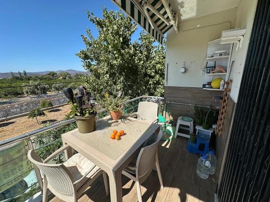 2+1 Airy Flat For Sale In Central Location In Ürkmez