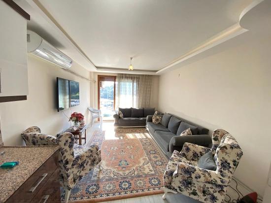 2+1 Apartment For Sale In Ürkmez Center, 350 Meters From The Sea