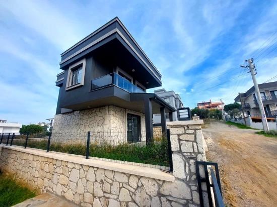 Detached 3+1 Villa For Sale In Akarca, Seferihisar, Izmir