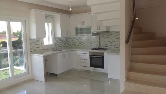 6+1 Villa For Sale In Özdere, Close To The Sea, With Nature And Sea Views