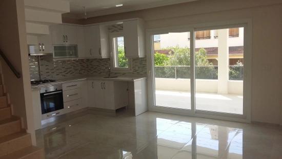 6+1 Villa For Sale In Özdere, Close To The Sea, With Nature And Sea Views