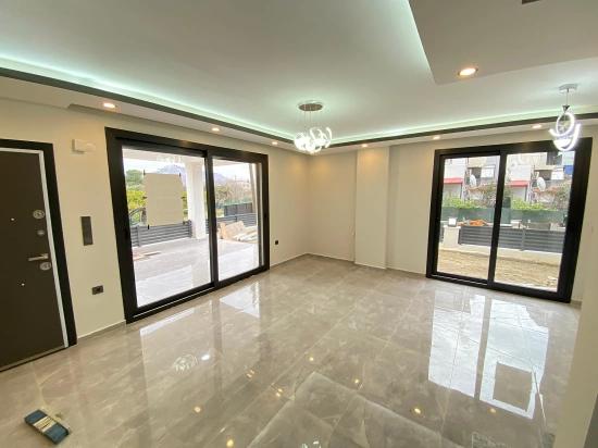 Luxury 3+1 Corner Villa In Seferihisar Cumhuriyet, Walking Distance To The Sea