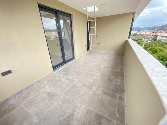 Luxury 3+1 Corner Villa In Seferihisar Cumhuriyet, Walking Distance To The Sea