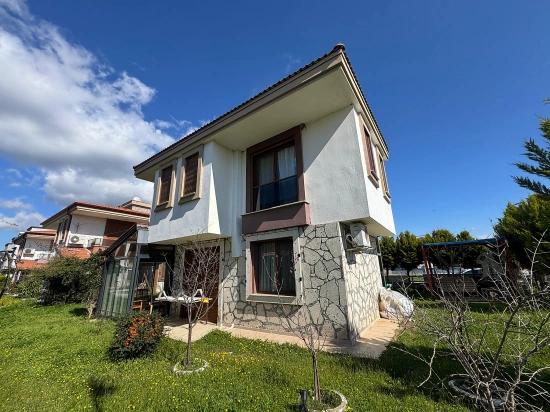 Luxury 3+1 Villa In A Gated Community With A Swimming Pool, Close To The Sea, In Cumhuriyet Neighborhood, Seferihisar!