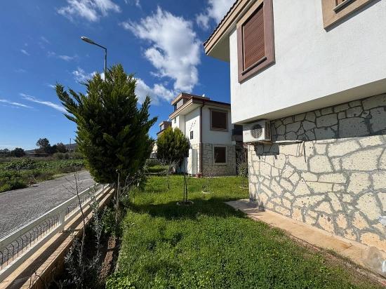 Luxury 3+1 Villa In A Gated Community With A Swimming Pool, Close To The Sea, In Cumhuriyet Neighborhood, Seferihisar!