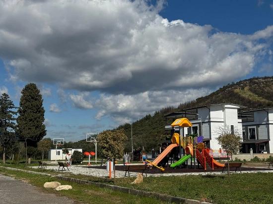 Luxury 3+1 Villa In A Gated Community With A Swimming Pool, Close To The Sea, In Cumhuriyet Neighborhood, Seferihisar!
