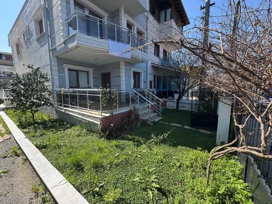 *Seferihisar Cumhuriyet - 2+1 Detached Summer House With Garden For Sale - 750M From The Sea