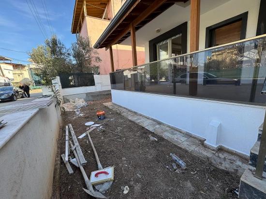 Luxury Corner 2+1 Villa For Sale In Seferihisar's Cumhuriyet Mah., 500M From The Sea!